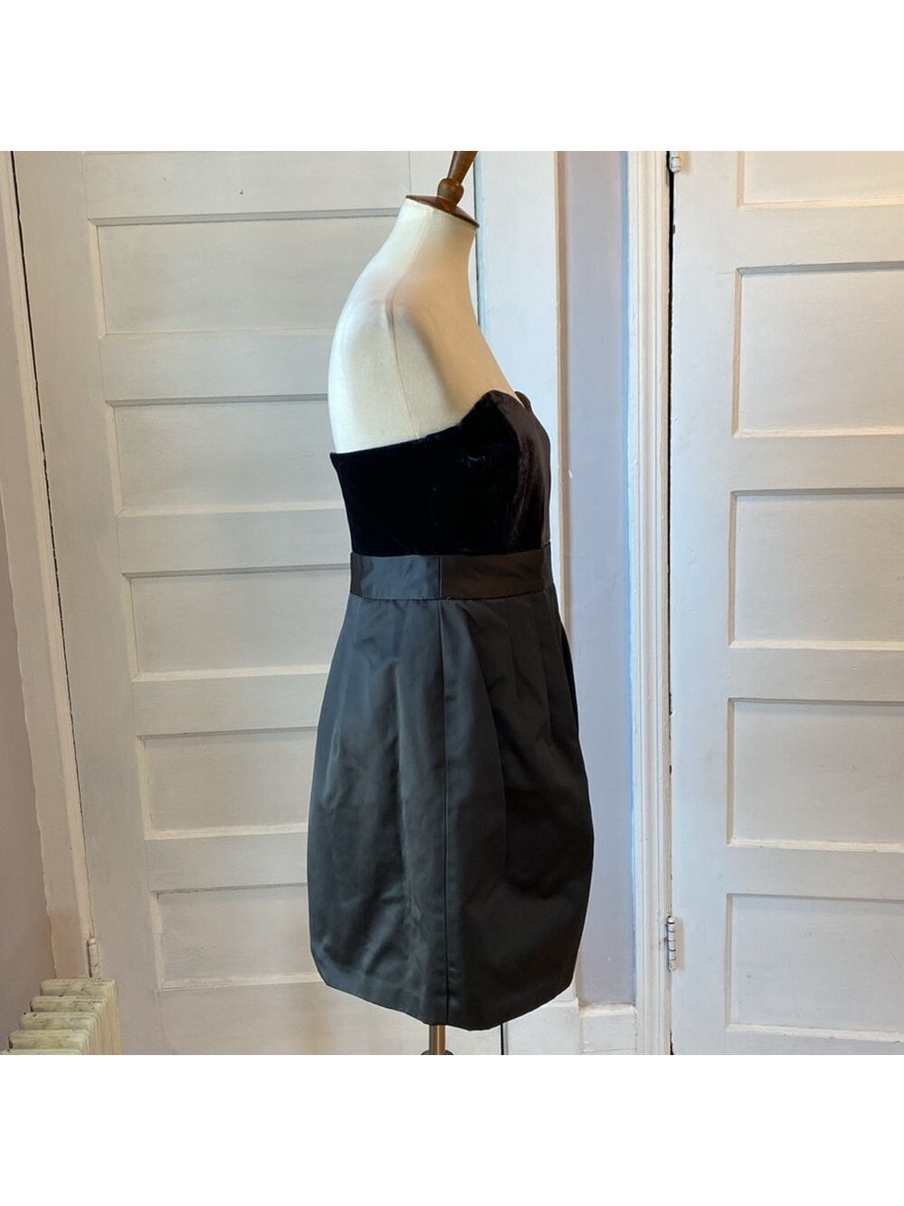 NWT Theory Chanesa Velvet & Silk Dark Brown Strapless Dress, Size 12 - Picture 8 of 17